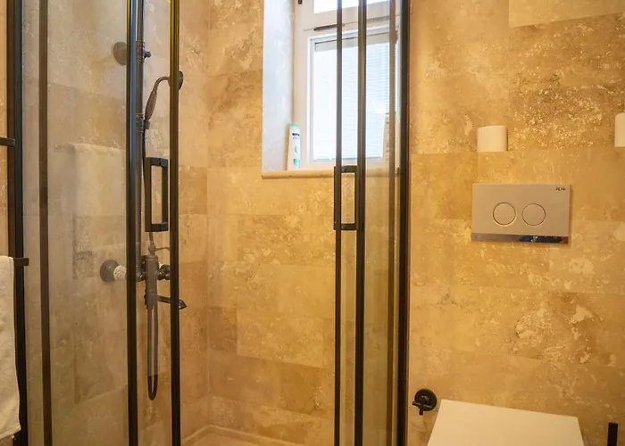 Hotel B&y Burgaz
