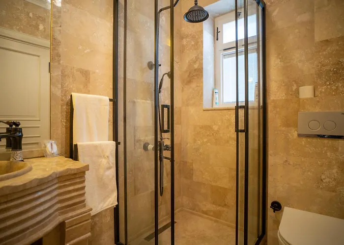 B&y Burgaz سلجوك