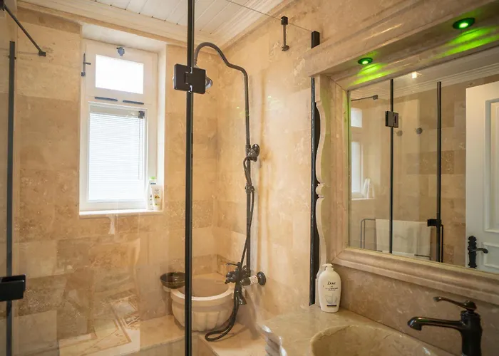 B&y Burgaz * سلجوك