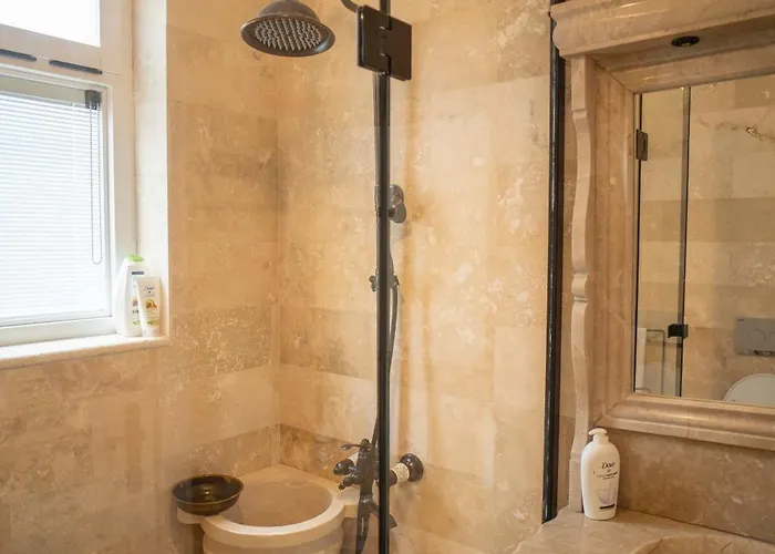 فندق B&y Burgaz *